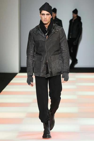 Look 26
